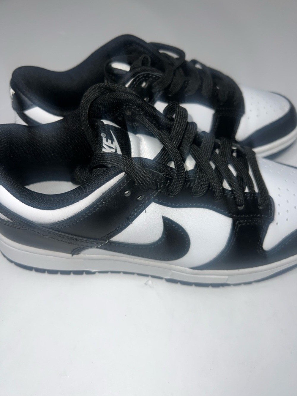 Men's Nike Dunk Low Pandas Sneakers size 6 - Picture 5 of 9